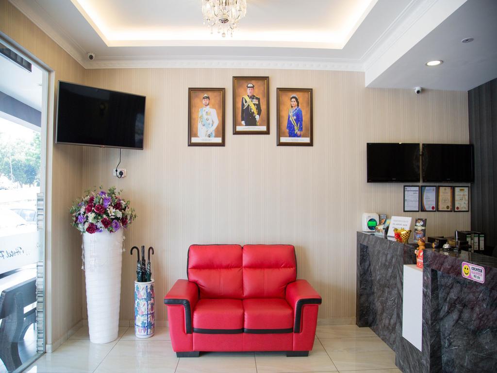 Oyo 250 Palazzo Hotel Kulai Johor Bahru Dış mekan fotoğraf