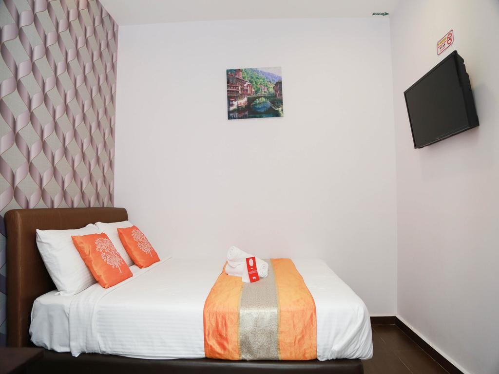 Oyo 250 Palazzo Hotel Kulai Johor Bahru Dış mekan fotoğraf