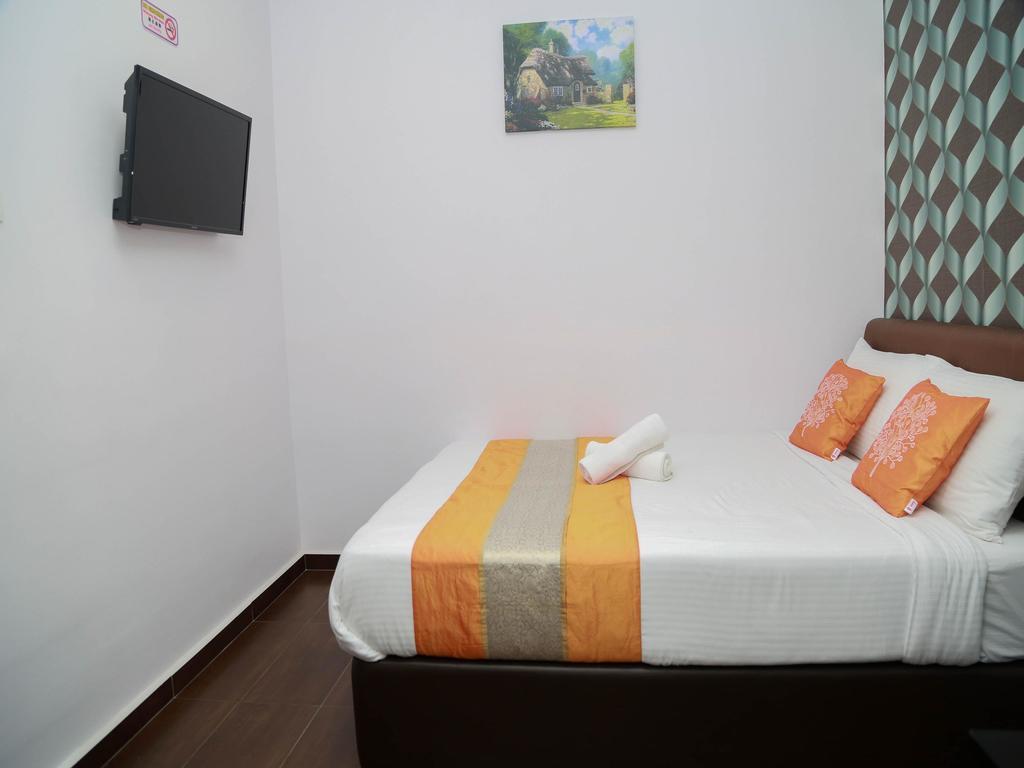 Oyo 250 Palazzo Hotel Kulai Johor Bahru Dış mekan fotoğraf